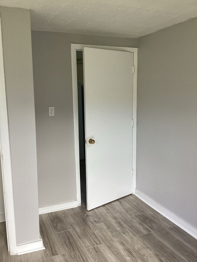 Building Photo - Cozy 1 bedroom, 1 bath!