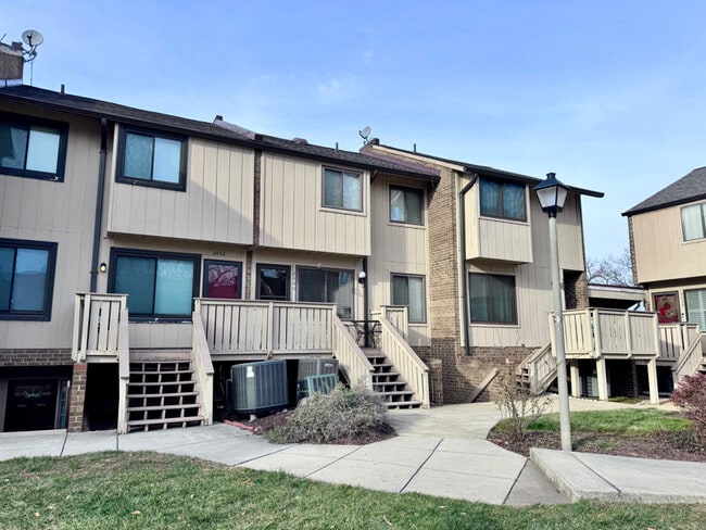 Photo - 2440 Glengyle Dr Townhome