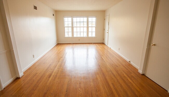 Foto del edificio - 959 Donaghe St