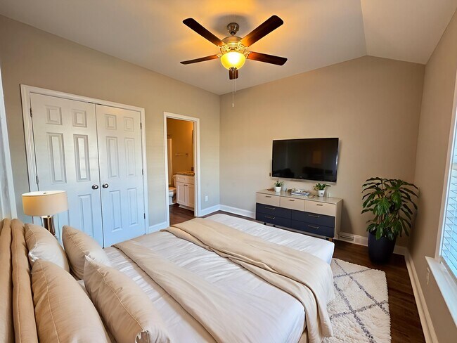 Foto del edificio - 223 Way Bill Cir