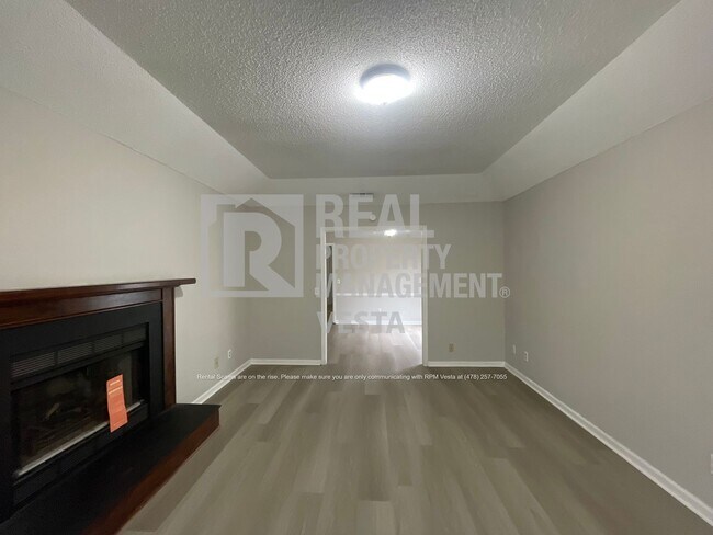 Foto del edificio - 4486 Club Trce