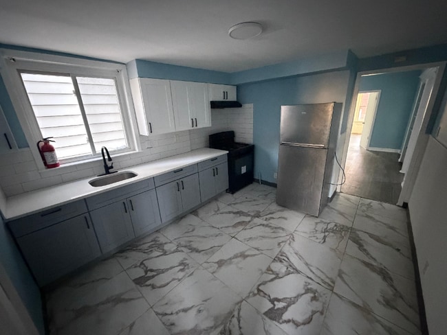 Foto del edificio - 106 N Munn Ave