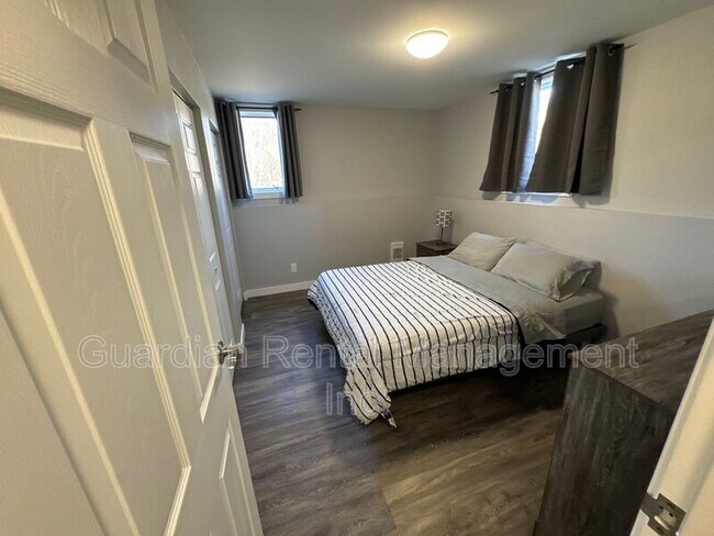 Photo du bâtiment - 117 Centennial Dr