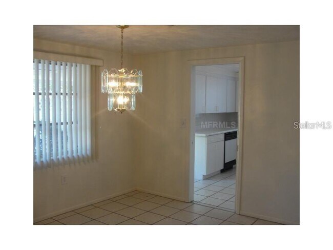Foto del edificio - 7461 Cass Cir