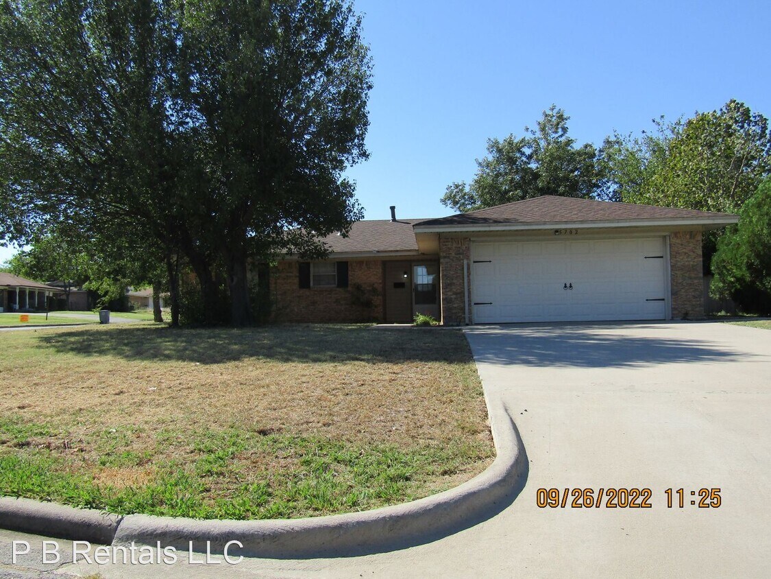 Primary Photo - 3 br, 2 bath House - 5702 NW Cedarwood Drive