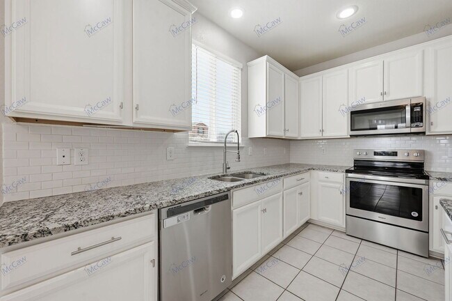 Building Photo - 2365 Bernese Ln