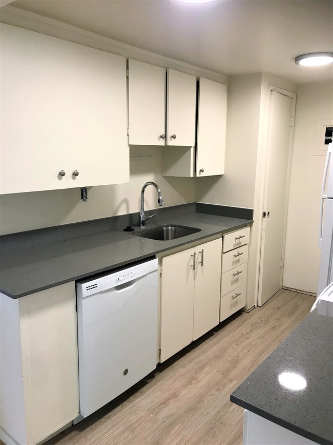 Foto del edificio - 419 19th Ave E