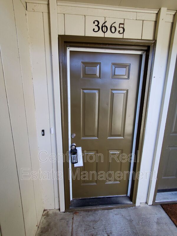 Foto del edificio - 3665 Hawthorne Ave NE