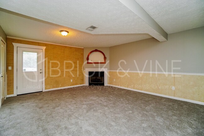 Foto del edificio - 1628 Westmeadow Drive