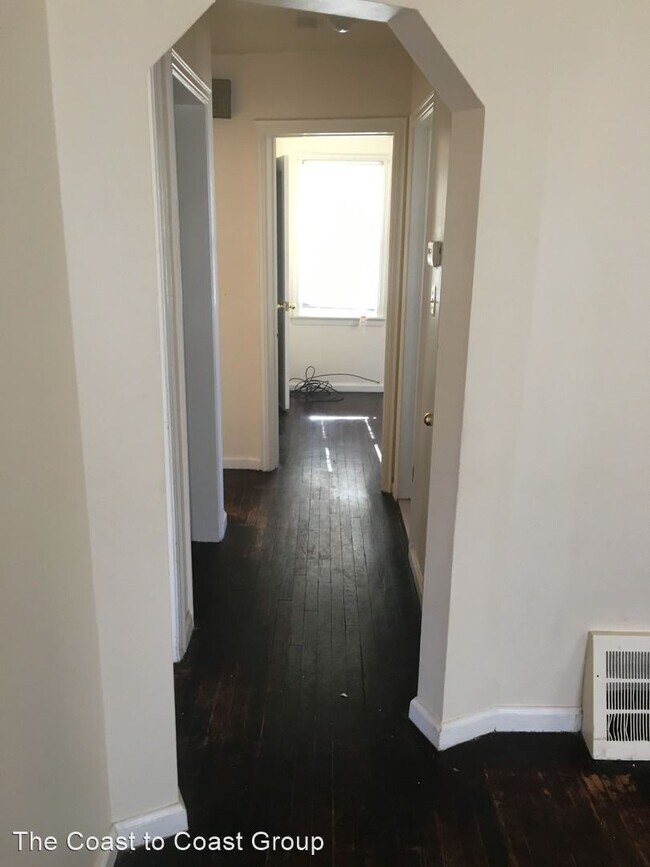 Building Photo - 3 br, 2 bath House - 14636 Ego