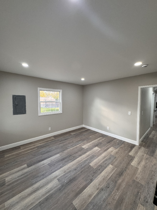 Building Photo - 296 Summer St