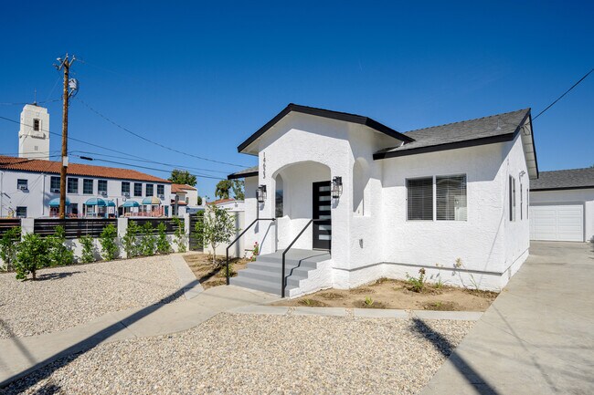 Foto del edificio - 14623 Kittridge St