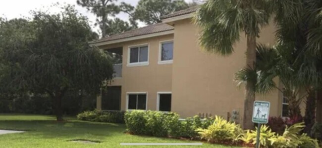 Foto del edificio - 8925 Sandshot Ct