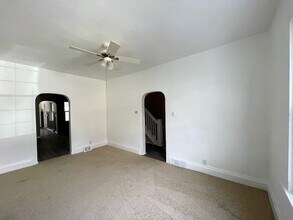 Building Photo - 1817 Davis Ave