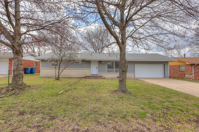 Foto del edificio - 2716 S Vermont Ave.