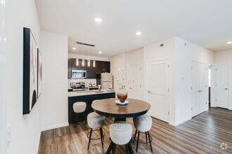Building Photo - 1451 Pk W Ct