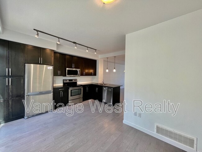 Building Photo - 625 Boynton Pl