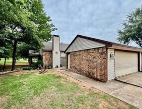 Building Photo - 428 Sundance Ln