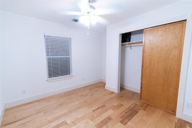 Foto del edificio - 1309 E 52nd St