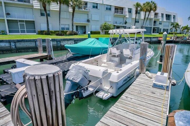 Foto del edificio - 1160 Sugar Sands Blvd