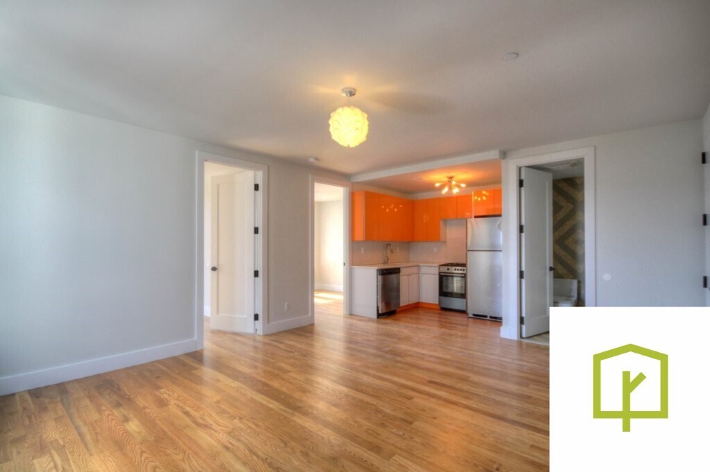Primary Photo - 854 Metropolitan Ave