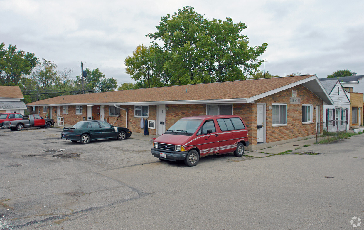 Primary Photo - 5487 W 3rd St