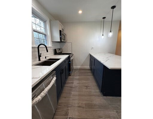 Foto principal - 231 W Selden St