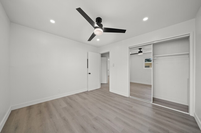 Foto del edificio - 3444 E Wilton St