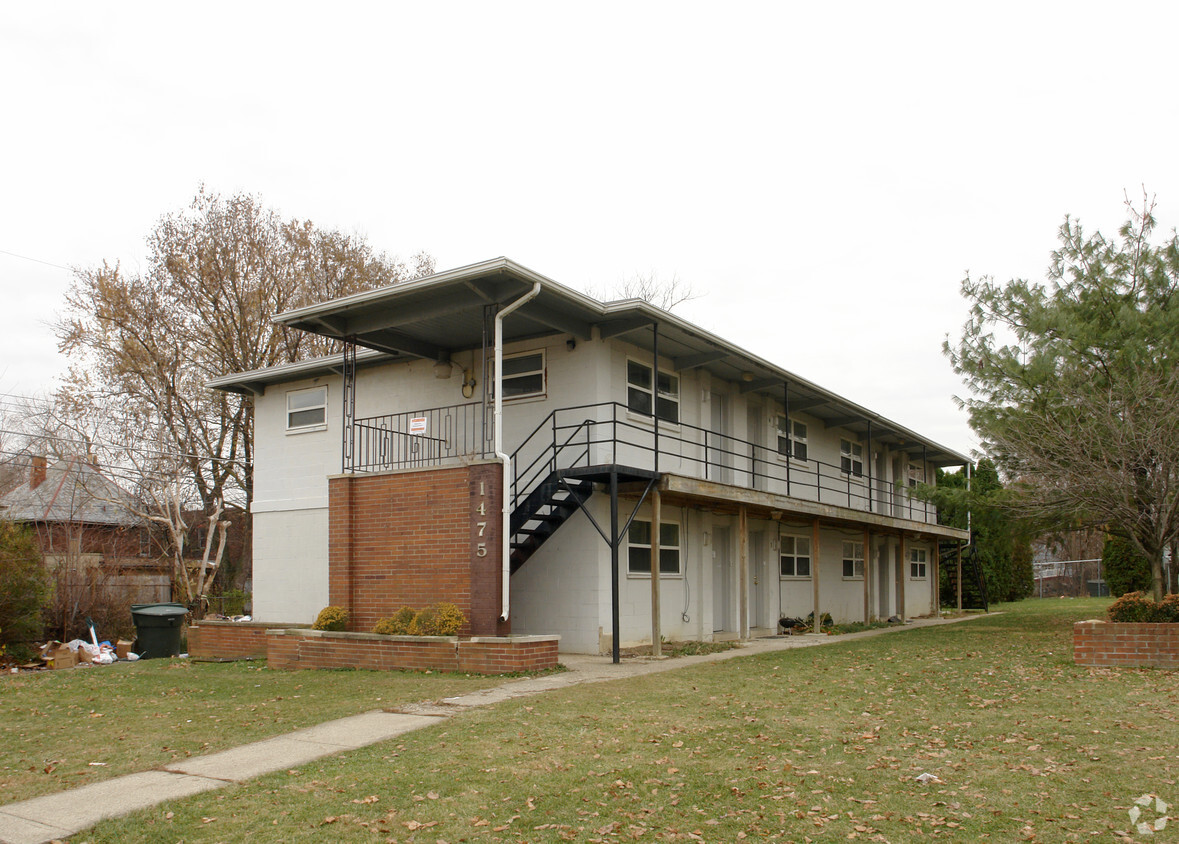 Primary Photo - 1475 E Mound St