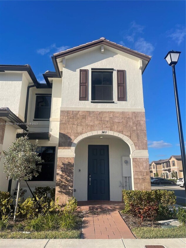 3411 W 112th Ter, Hialeah, FL 33018 House Rental in Hialeah, FL