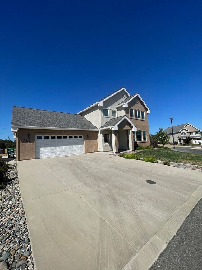 Foto del edificio - NEWER BUILT 3 BED/2 BATH HOME