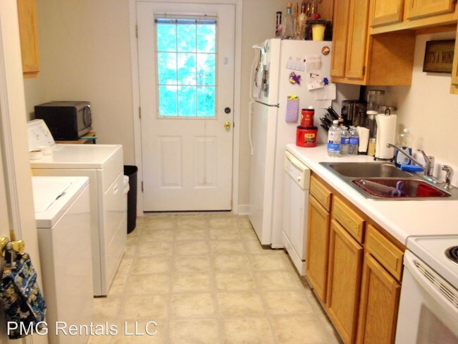 Foto del edificio - 1208 Beaver Creek Dr