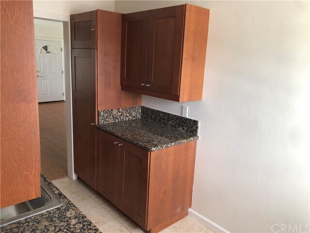 Foto del edificio - 2511 E Washington Blvd