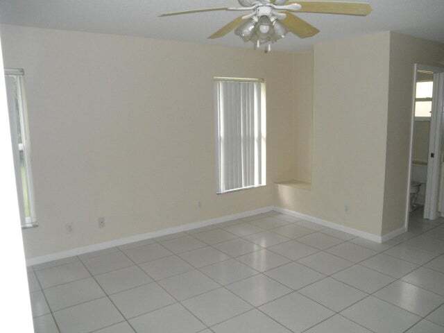 Building Photo - 15897 79th Ct N