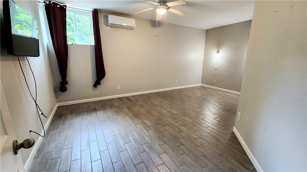 Foto principal - 6368 Aarons Way