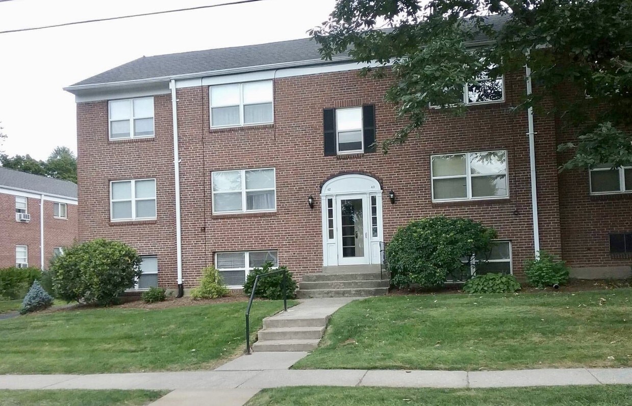 Front - 42 Arnold Way