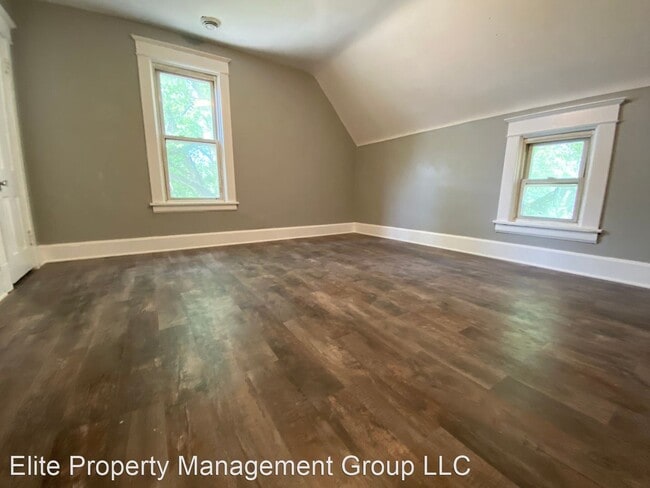 Building Photo - 6 br, 2 bath House - 1065 Ross Ave E