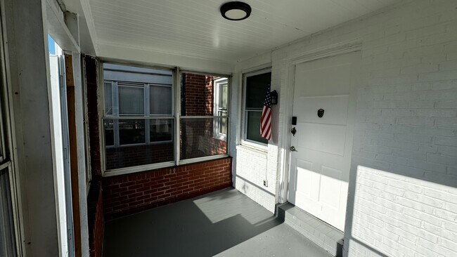 Building Photo - 3439 Dunhaven Rd