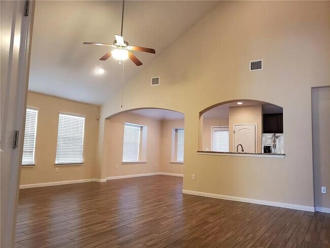 Building Photo - 11612 Santa Elena Ln