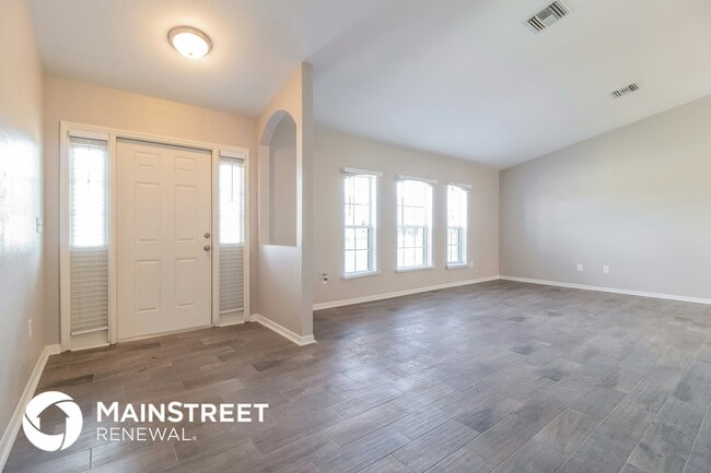 Building Photo - 23 NE 9th Pl
