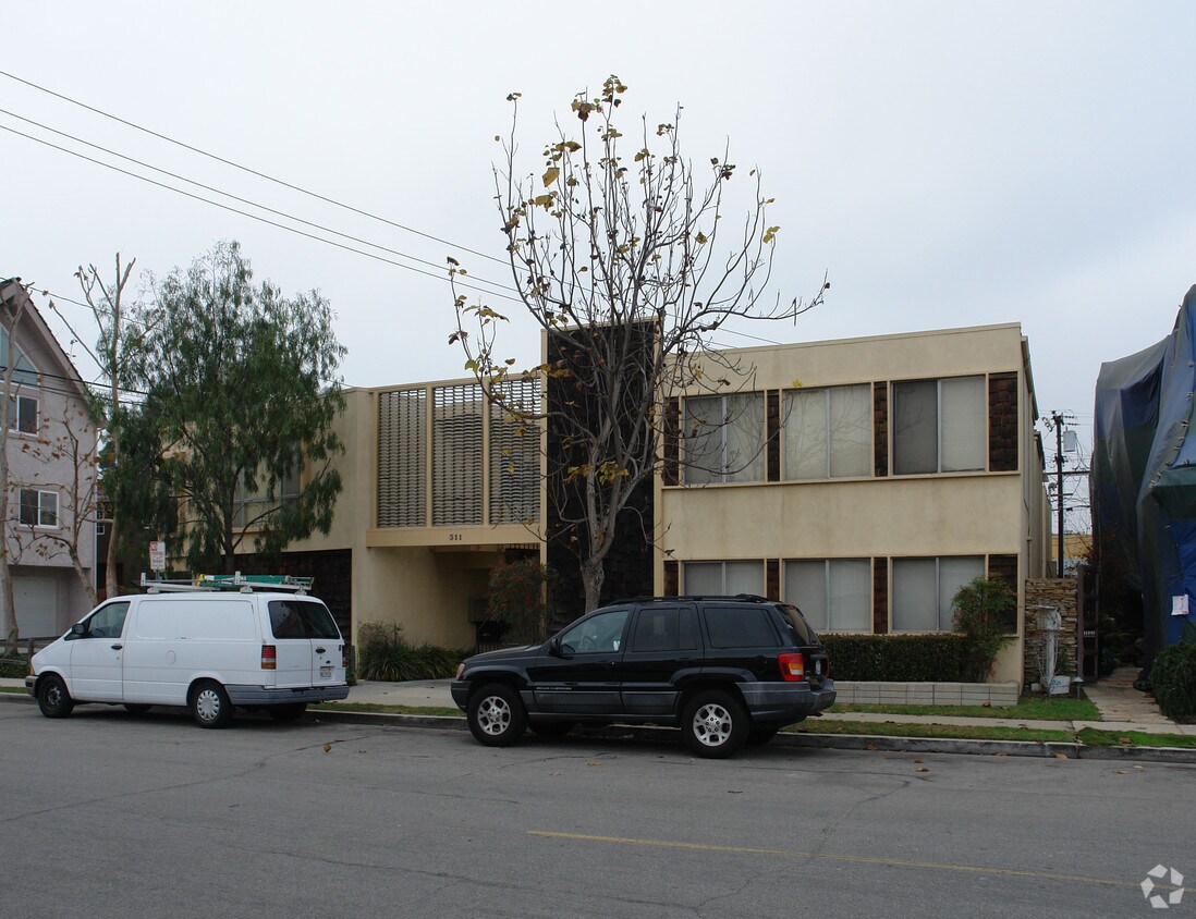 Building Photo - 311 11th St