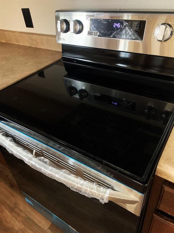 Foto del edificio - 719 Decker Dr