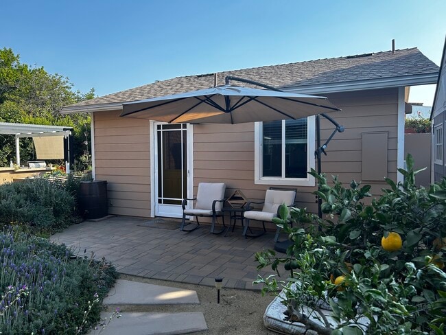 Building Photo - 4837 Gardena Ave