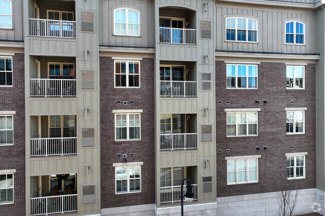 Foto del edificio - Bay House North Building Retail