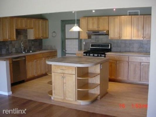 Primary Photo - 4 br, 2 bath House - 1820 Tremaine Way