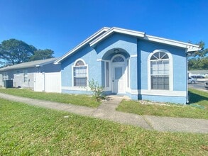 Building Photo - 3 Bedroom / 2 Bath Home in Winter Springs !