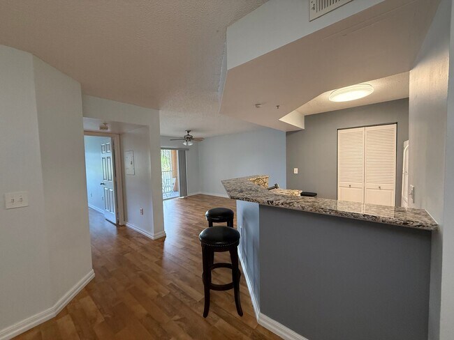 Building Photo - Portofino of jensen Beach