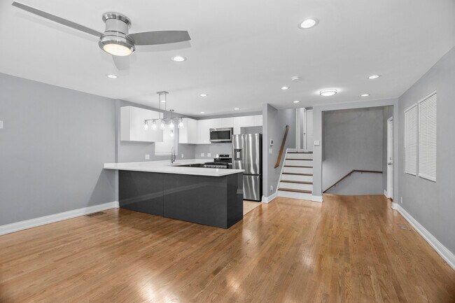 Foto del edificio - 7709 S Champlain Ave