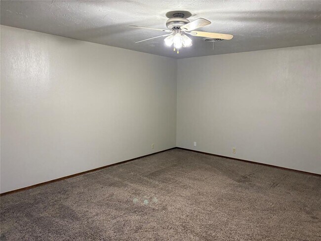 Foto del edificio - 153 Tobi Ave