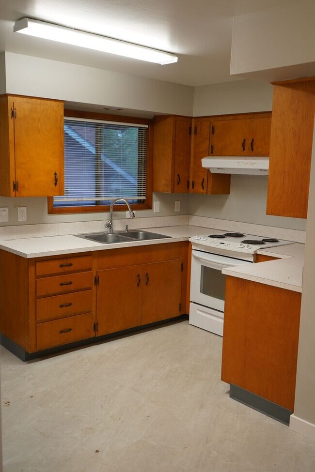 Foto del edificio - r3409NE59thStVancouver